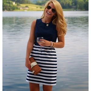 NWT Vineyard Vines navy and white striped dress